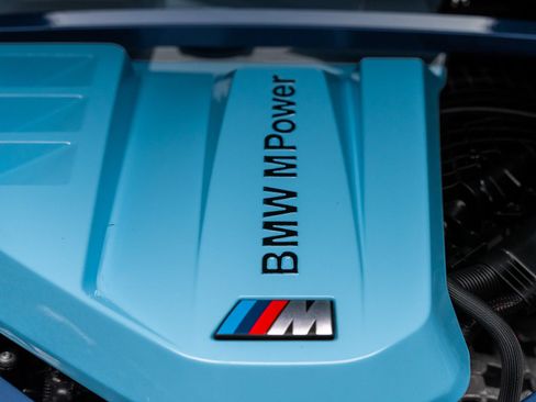 Used 2023 BMW M2 w/ Lighting Package RWD image 40