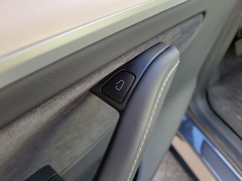 Used 2023 Tesla Model Y Long Range image 23