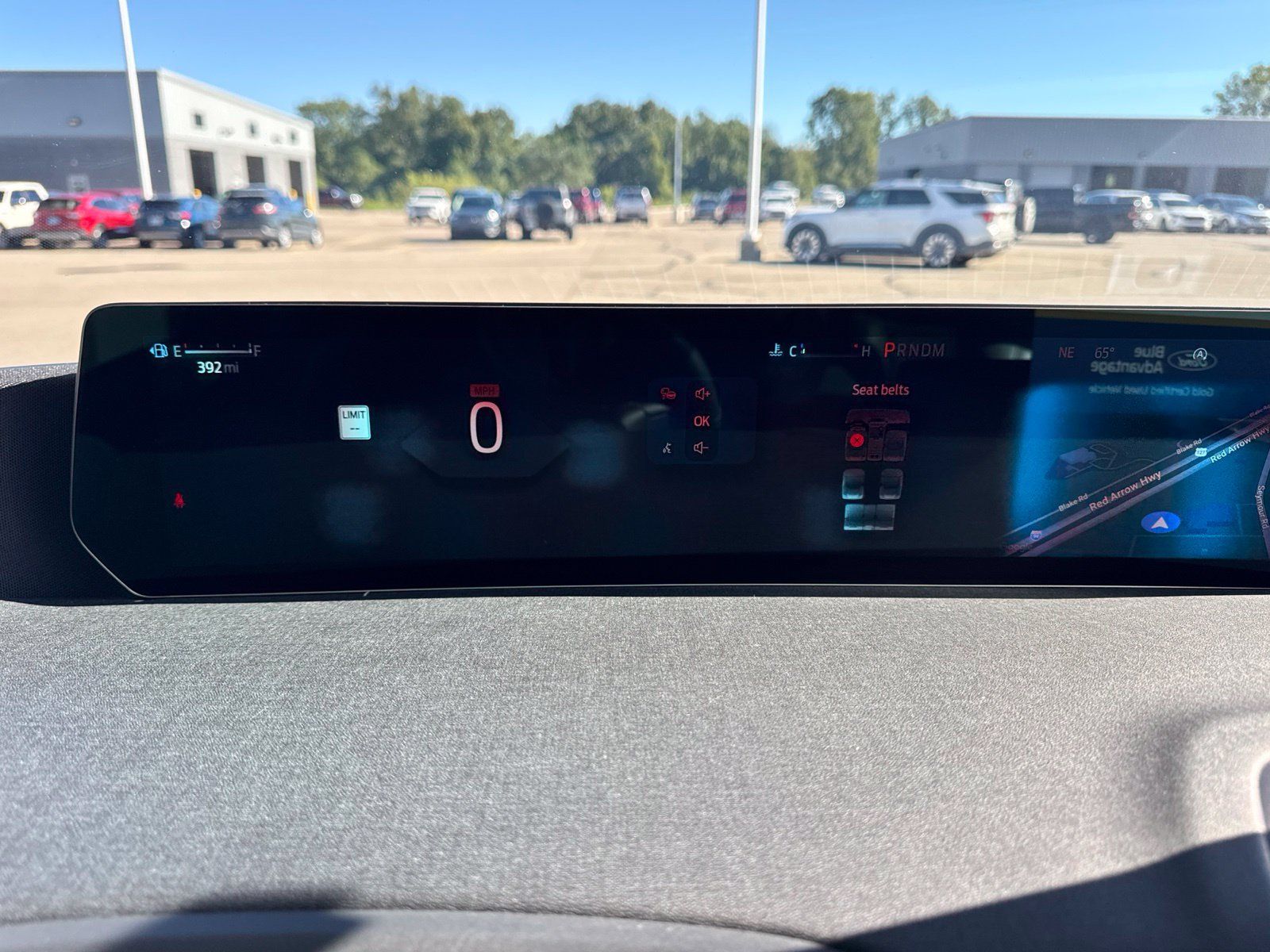 Used 2025 Ford Expedition Active AWD/4WD image 32