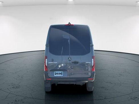 Used 2023 Mercedes-Benz Sprinter 2500 image 6