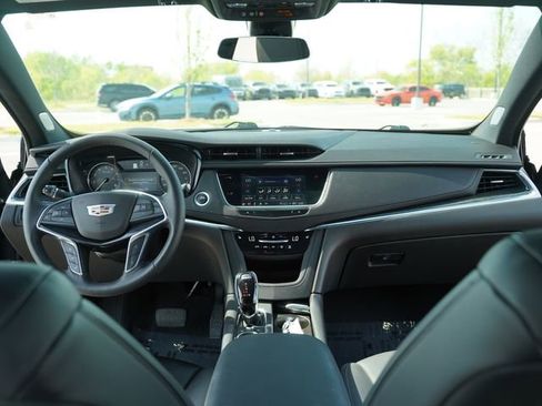 Used 2022 Cadillac XT5 Premium Luxury w/ LPO, Floor Liner Package AWD/4WD image 26