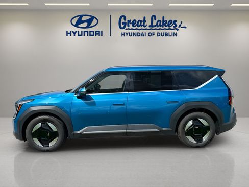Used 2024 Kia EV9 Wind AWD/4WD image 2