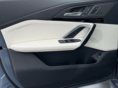 New 2026 BMW X2 xDrive28i w/ Technology Package image 13