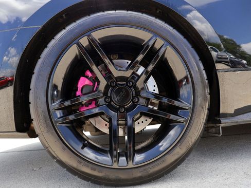 Used 2015 Ford Mustang GT RWD image 30