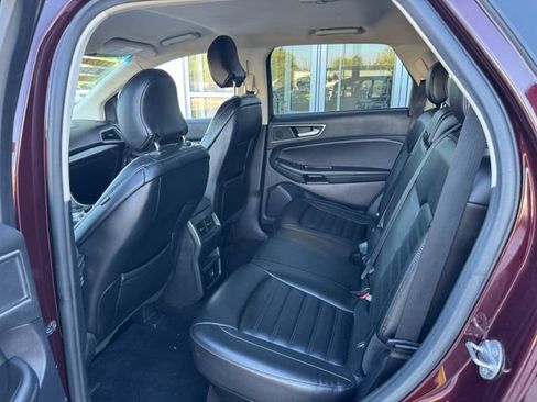 Used 2019 Ford Edge SEL w/ Equipment Group 201A AWD/4WD image 16