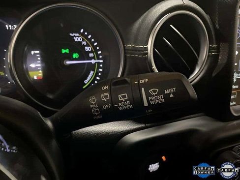 Used 2023 Jeep Wrangler Unlimited Sahara w/ Cold Weather Group image 39