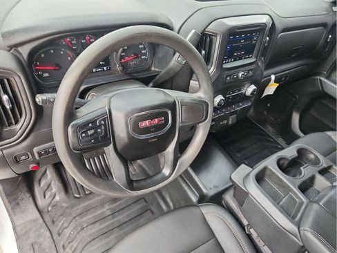 Used 2024 GMC Sierra 2500 Pro AWD/4WD image 10