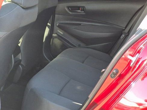 Used 2022 Toyota Corolla LE w/ Carpet Mat Package (TMS) image 16