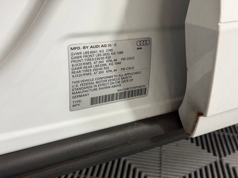 Used 2022 Audi Q4 e-tron Premium w/ Convenience Package image 20