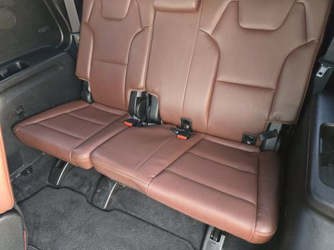 Certified 2023 Kia Telluride EX w/ EX Captain's Chair Package FWD image 29
