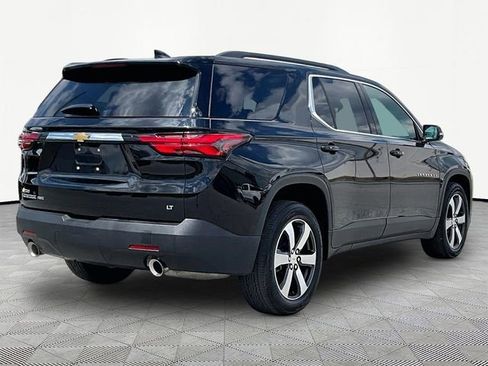 Used 2023 Chevrolet Traverse LT w/ LT Premium Package AWD/4WD image 6