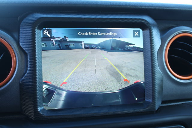 Used 2023 Jeep Gladiator Mojave w/ Cold Weather Group AWD/4WD image 37