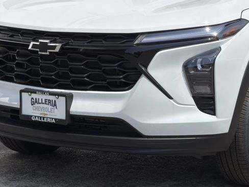 New 2026 Chevrolet Trax LT FWD image 7