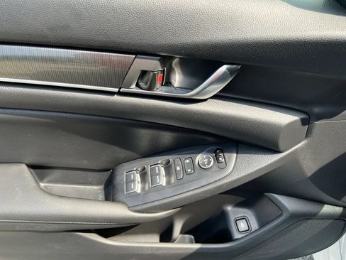 Used 2020 Honda Accord Sport image 13