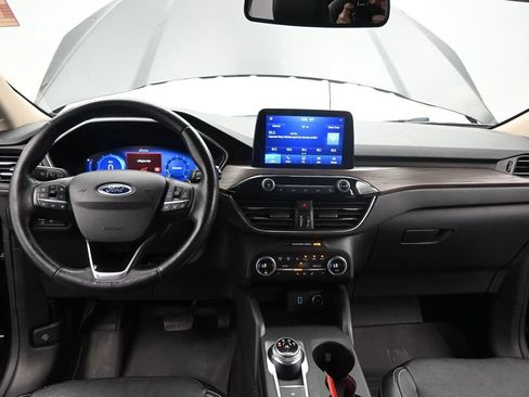 Used 2020 Ford Escape Titanium AWD/4WD image 38