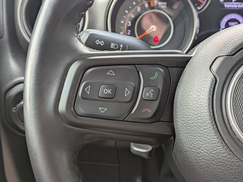 Used 2022 Jeep Wrangler Unlimited Sport AWD/4WD image 25