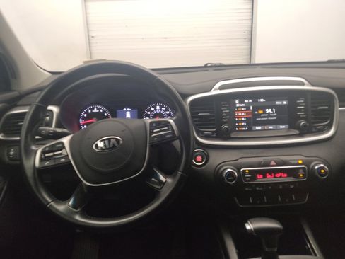 Used 2020 Kia Sorento S AWD/4WD image 22