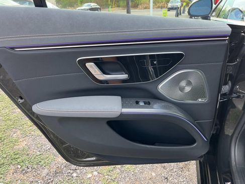Used 2023 Mercedes-Benz EQS 450+ 4MATIC Sedan image 18