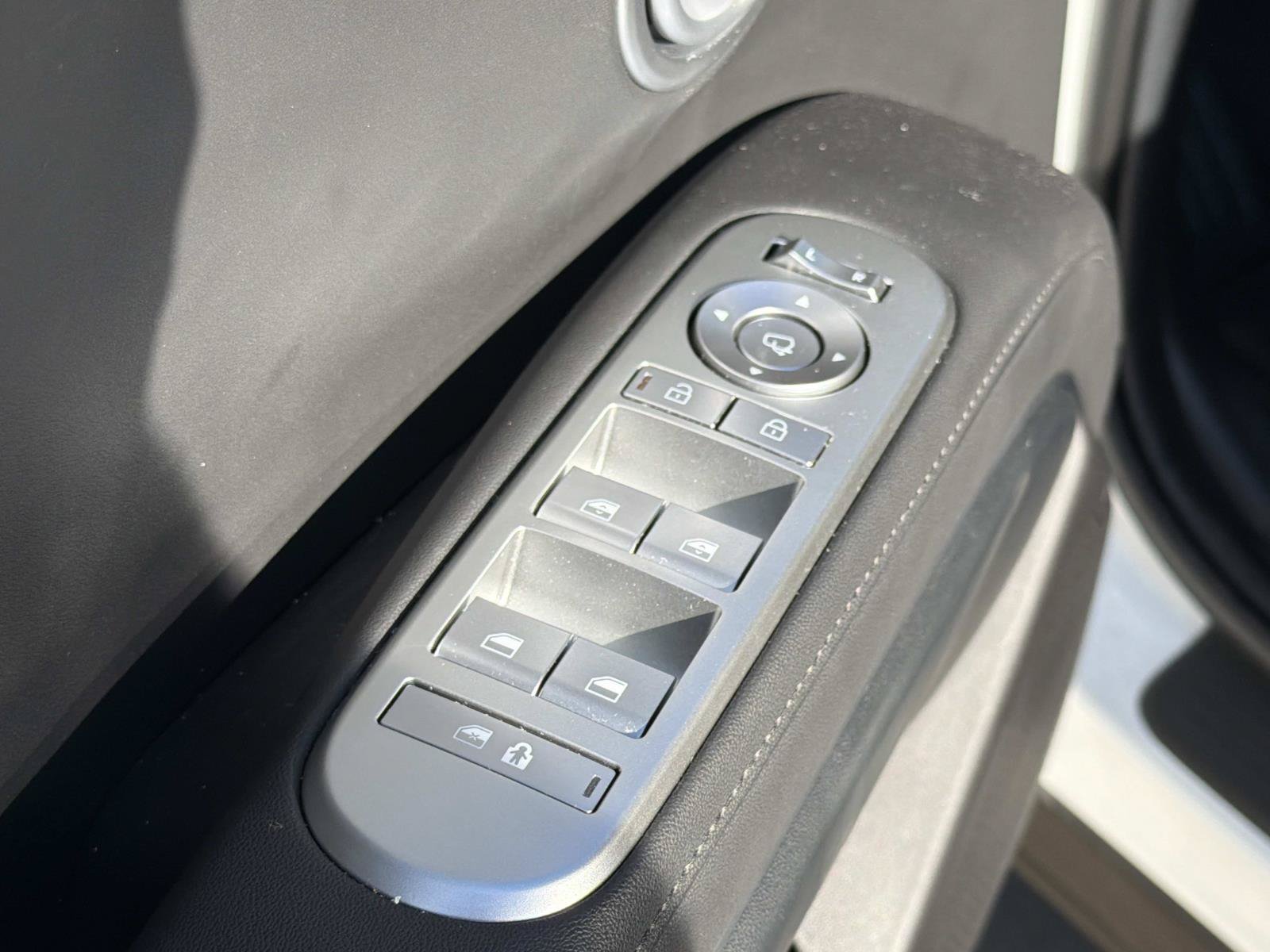 Certified 2026 Hyundai Palisade SEL Premium FWD image 15