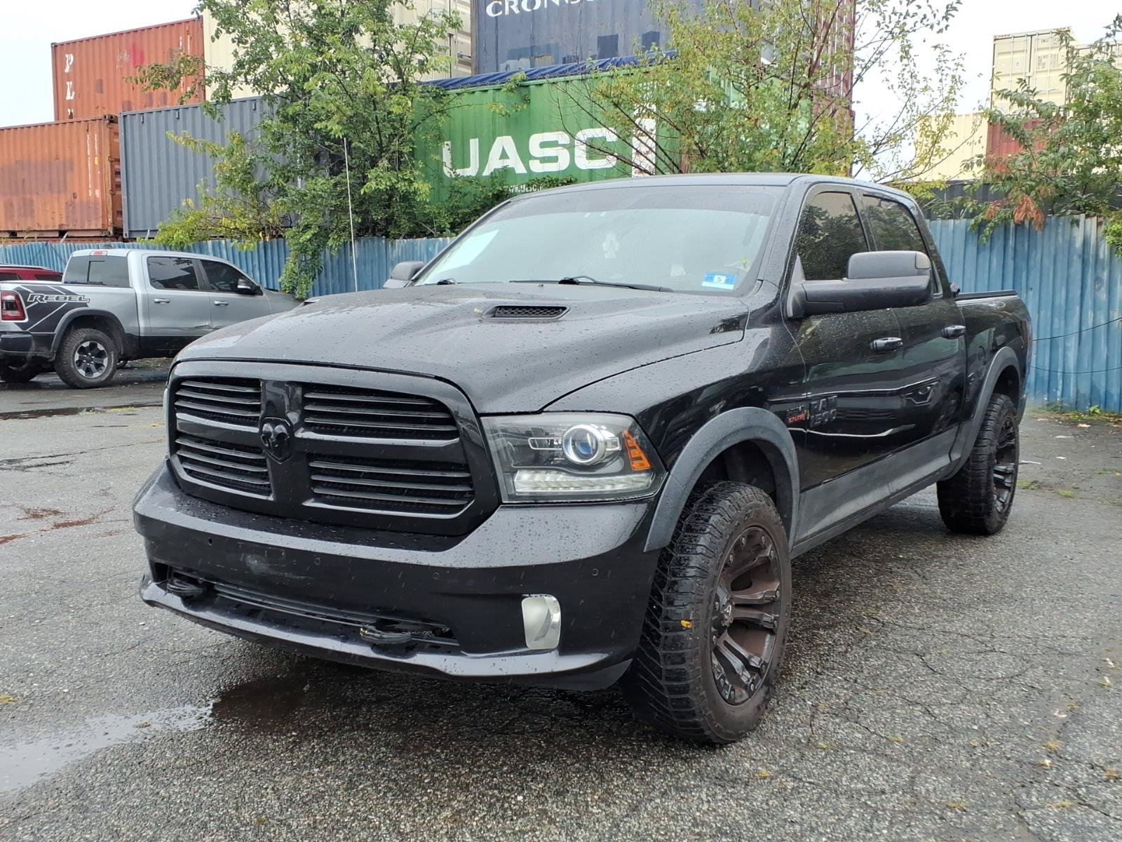 Used 2015 RAM 1500 Sport w/ Black Ram 1500 Sport Group AWD/4WD image 3