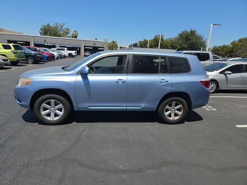 Used 2009 Toyota Highlander 2WD image 2