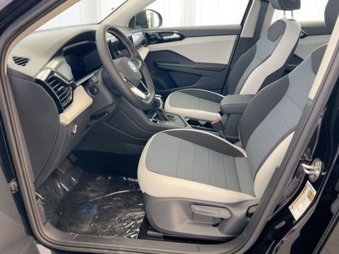 New 2026 Volkswagen Taos S image 5