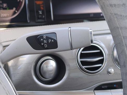 Used 2017 Mercedes-Benz S 550 Sedan image 12