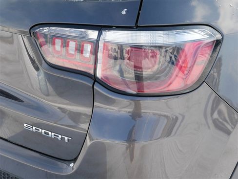 Used 2018 Jeep Compass Sport w/ Cold Weather Group image 17