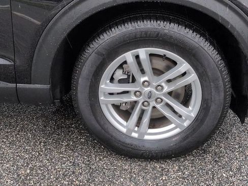 Used 2022 Ford Explorer XLT RWD image 11