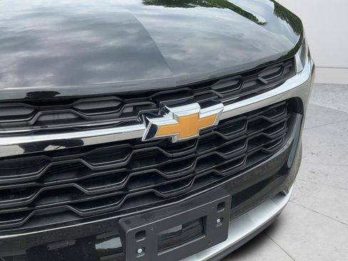 Used 2025 Chevrolet Trax LT FWD image 31