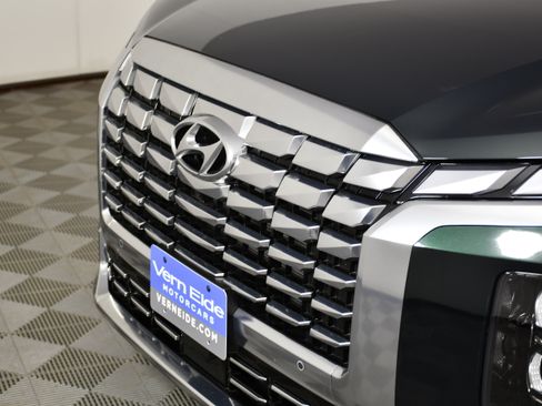 Used 2025 Hyundai Palisade Calligraphy AWD/4WD image 11