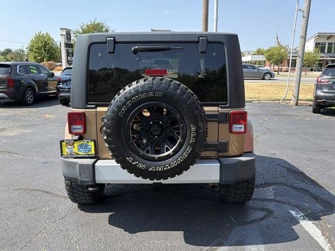 Used 2015 Jeep Wrangler Sahara w/ Dual Top Group AWD/4WD image 6