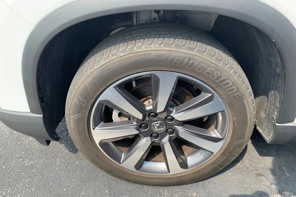 Used 2023 Honda Pilot Elite image 6