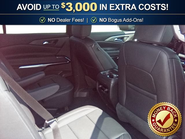 Used 2025 Chevrolet Traverse LT w/ LPO, Floor Liner Package FWD image 23