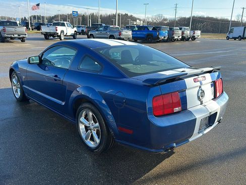 Used 2009 Ford Mustang GT Premium image 4