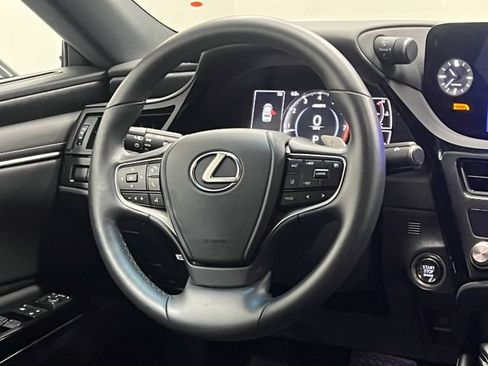 Certified 2025 Lexus ES 350 w/ Premium Package FWD image 15