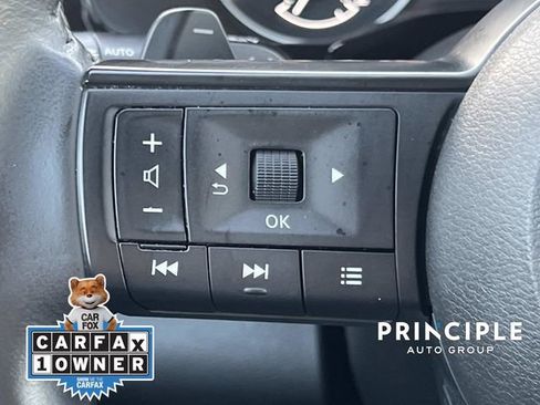 Used 2024 Nissan Pathfinder SV AWD/4WD image 19