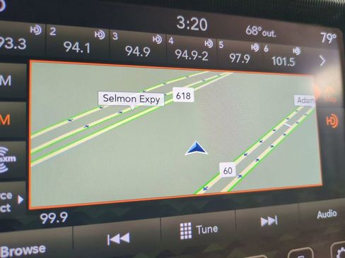 Used 2022 Jeep Wrangler Unlimited Sahara image 24