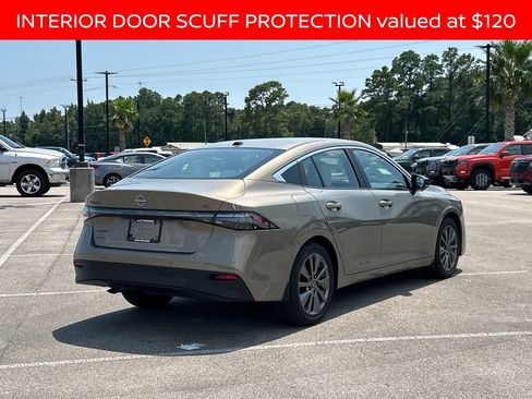 Certified 2026 Nissan Sentra SL w/ Floor Mat Package FWD image 7