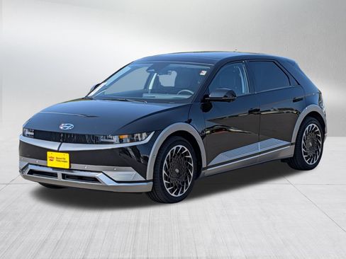 Used 2024 Hyundai Ioniq 5 Limited AWD/4WD image 3