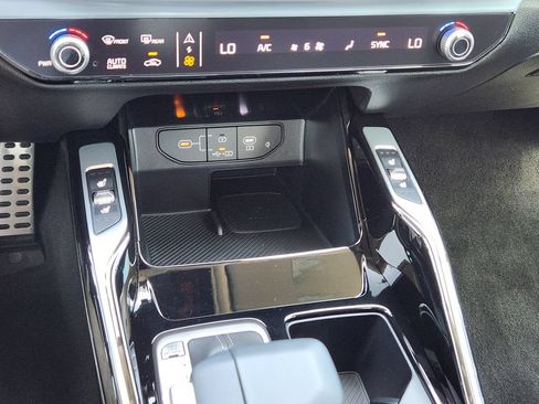 New 2026 Kia Sorento SX FWD image 17