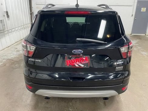 Used 2017 Ford Escape SE w/ Equipment Group 201A AWD/4WD image 7