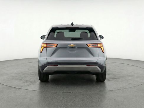 Used 2025 Chevrolet Equinox LT FWD image 7