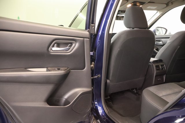 Certified 2025 Nissan Rogue SV AWD/4WD image 27