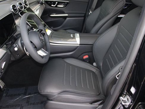 Used 2026 Mercedes-Benz GLC 300 image 5