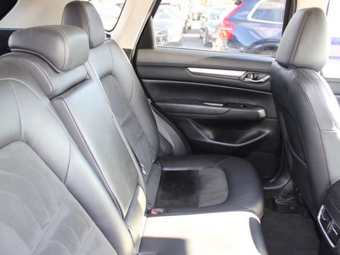 Used 2021 MAZDA CX-5 Touring image 18