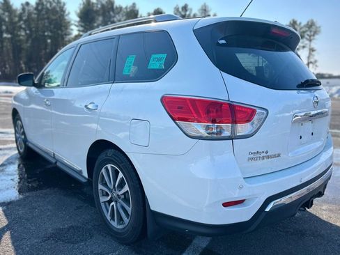 Used 2015 Nissan Pathfinder SL w/ SL Premium Package image 3