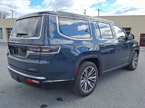 Used 2024 Jeep Grand Wagoneer Series III image 6