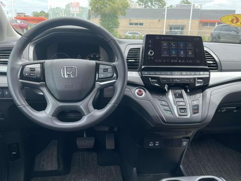 Used 2026 Honda Odyssey EX-L image 13