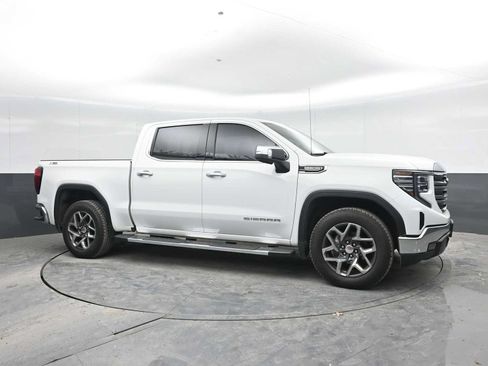 Used 2023 GMC Sierra 1500 SLT w/ SLT Premium Package AWD/4WD image 8